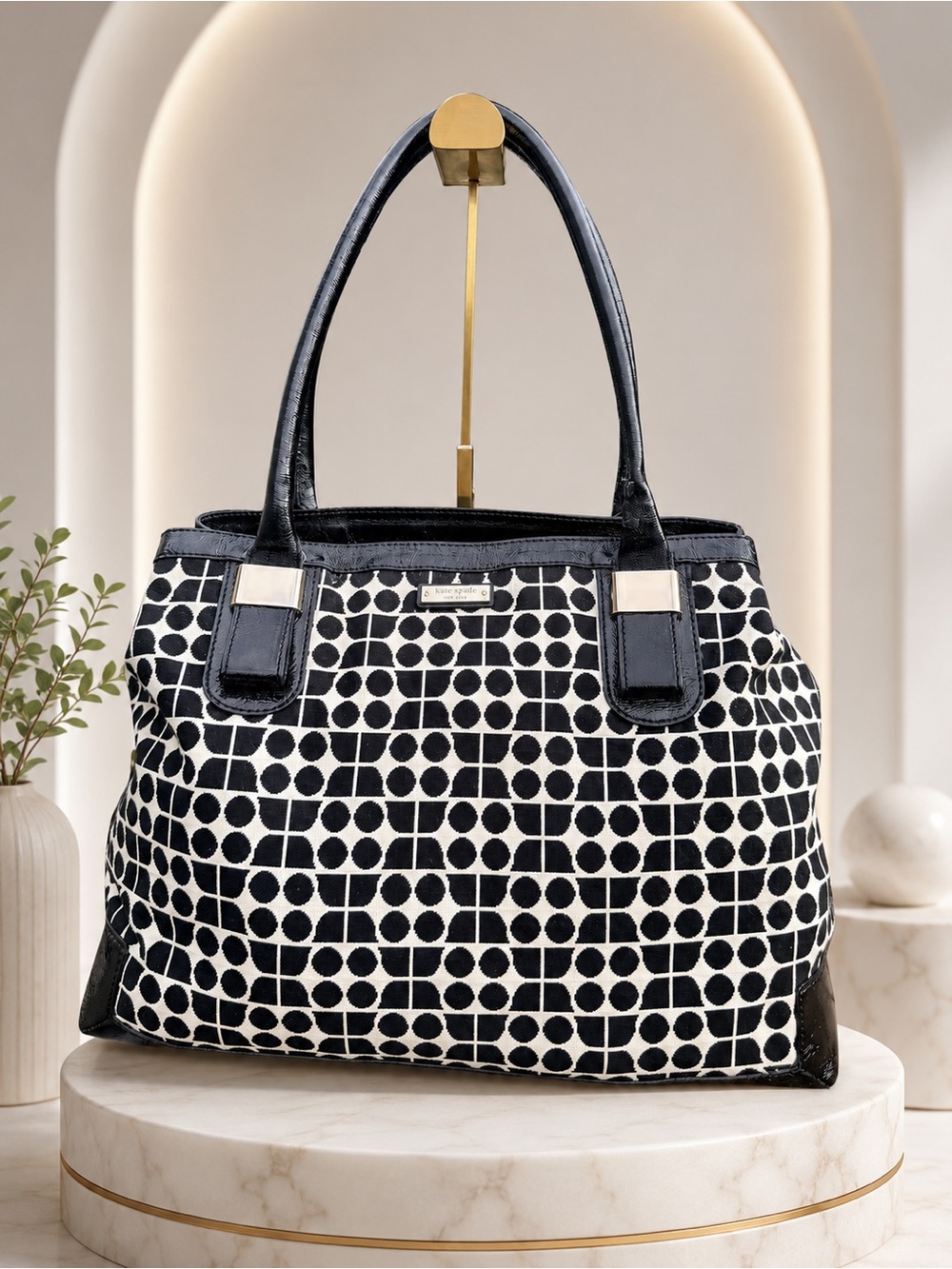 Kate Spade New York Cornelia Street Noel Stevie Bag. EUC